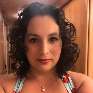 Meet your Posher, Maria teresa